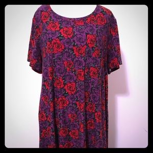 Roses 🌹 LuLaRoe Carly XL